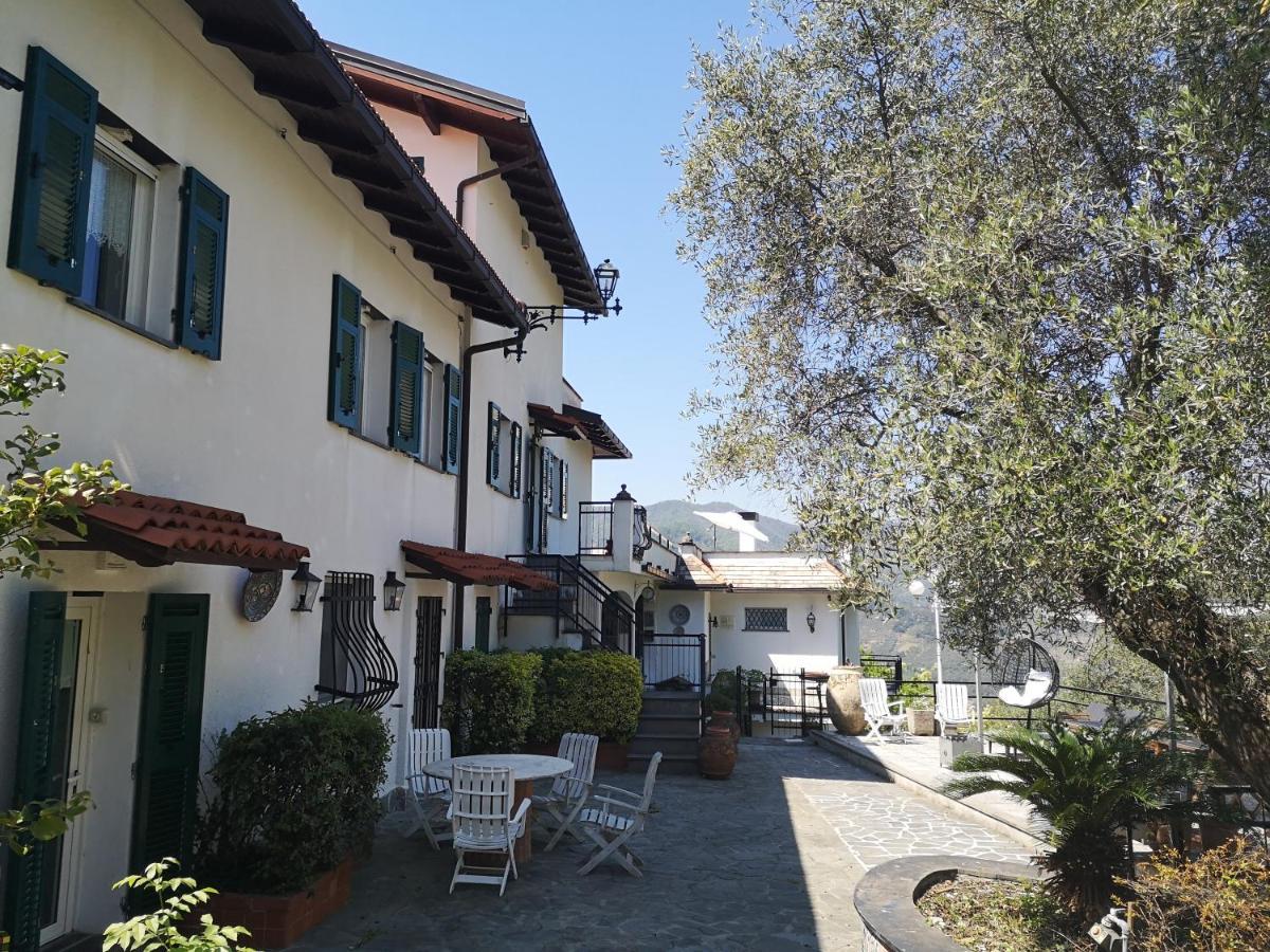 Villa La Vivagna - Casa Vista Mare Tra Gli Ulivi Leivi Exterior foto